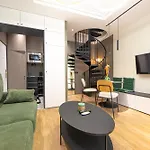 Cosy Home - Moulin Rouge